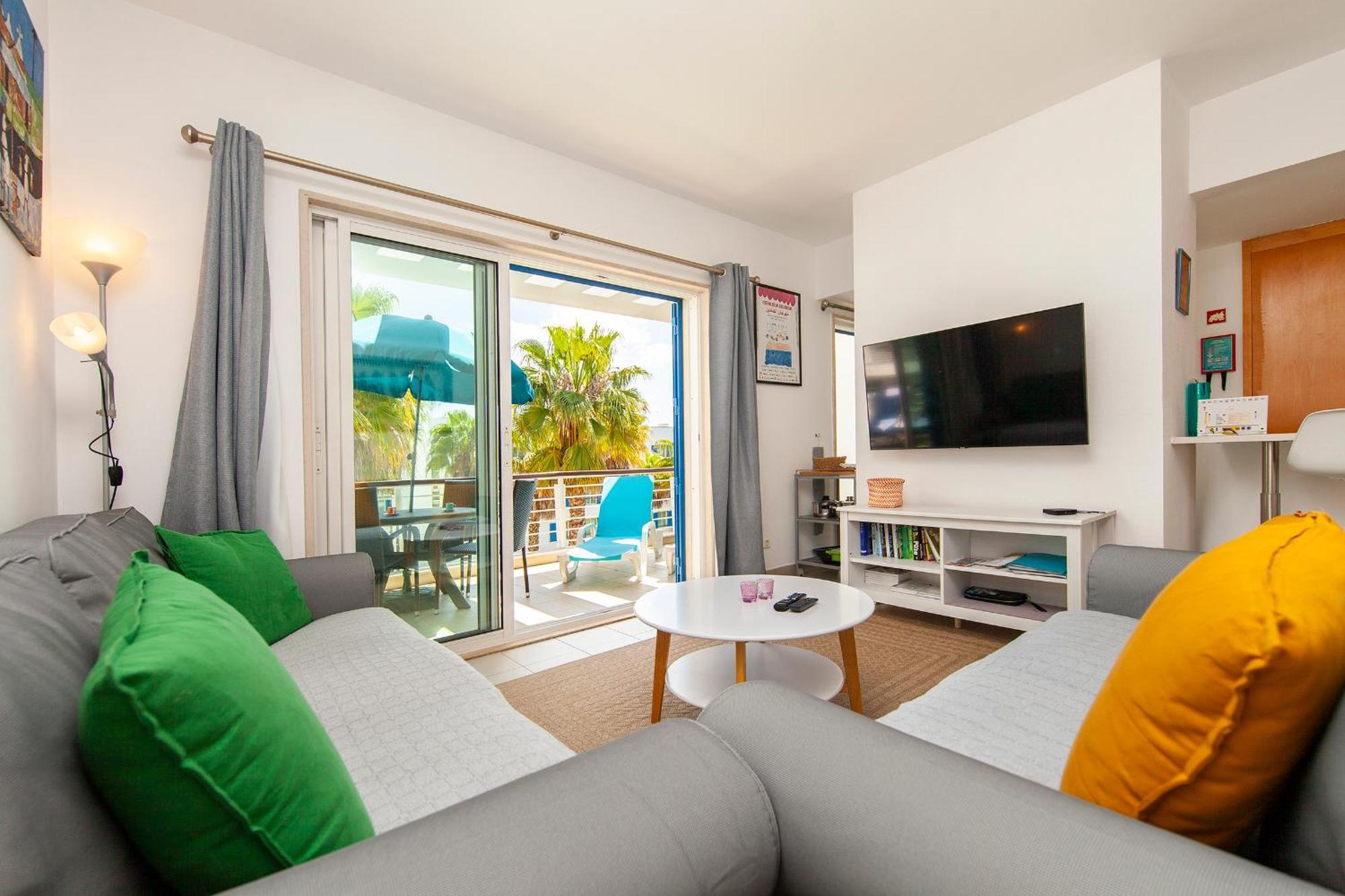 Apartamento B06 - Top-floor Marina 2 Bed *